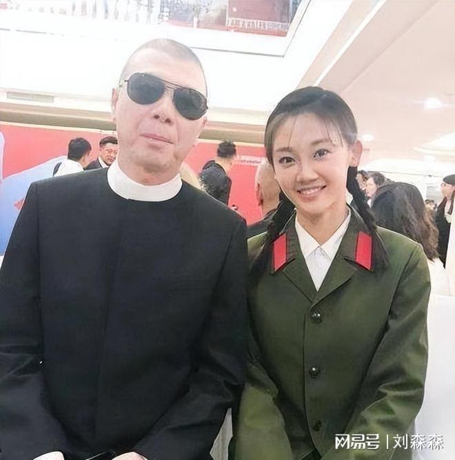 能装了永远红不了更别说拿奖了澳门新葡京冯小刚直言：她太(图11)