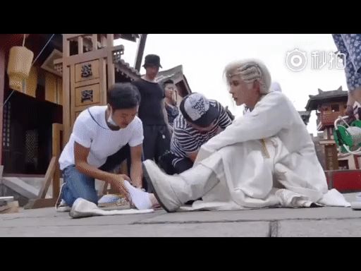 无辜遭网暴连夜删评不一定是心虚新葡京于朦胧去世第3天宋伊人(图9) 无辜遭网暴连夜删评不一定是心虚新葡京于朦胧去世第3天宋伊人(图9)